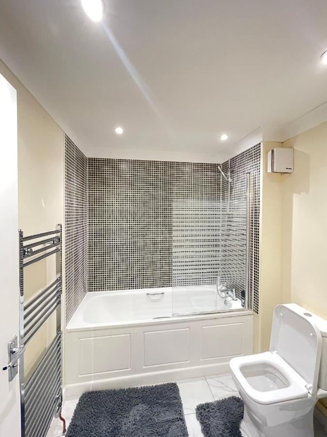 Relaxing Double Rooms In A Beautiful House Ipswich Exterior photo